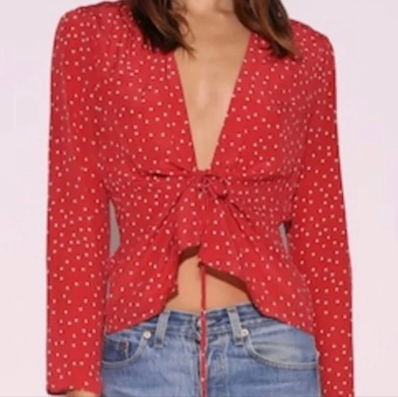Realisation Par | Tops | Realisation Par Bianca Silk Red Star Top 